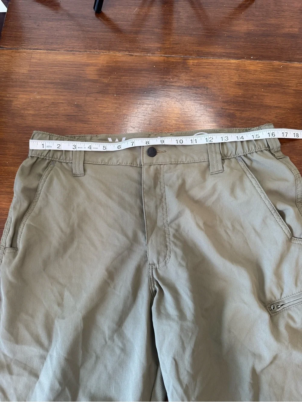 Wrangler Authentics Performance Comfort Flex Waist Cargo Shorts size 32 Hiking